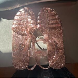 NWOT OLD NAVY Shiny Fisherman Sandals size 5 kids equal to women’s 8